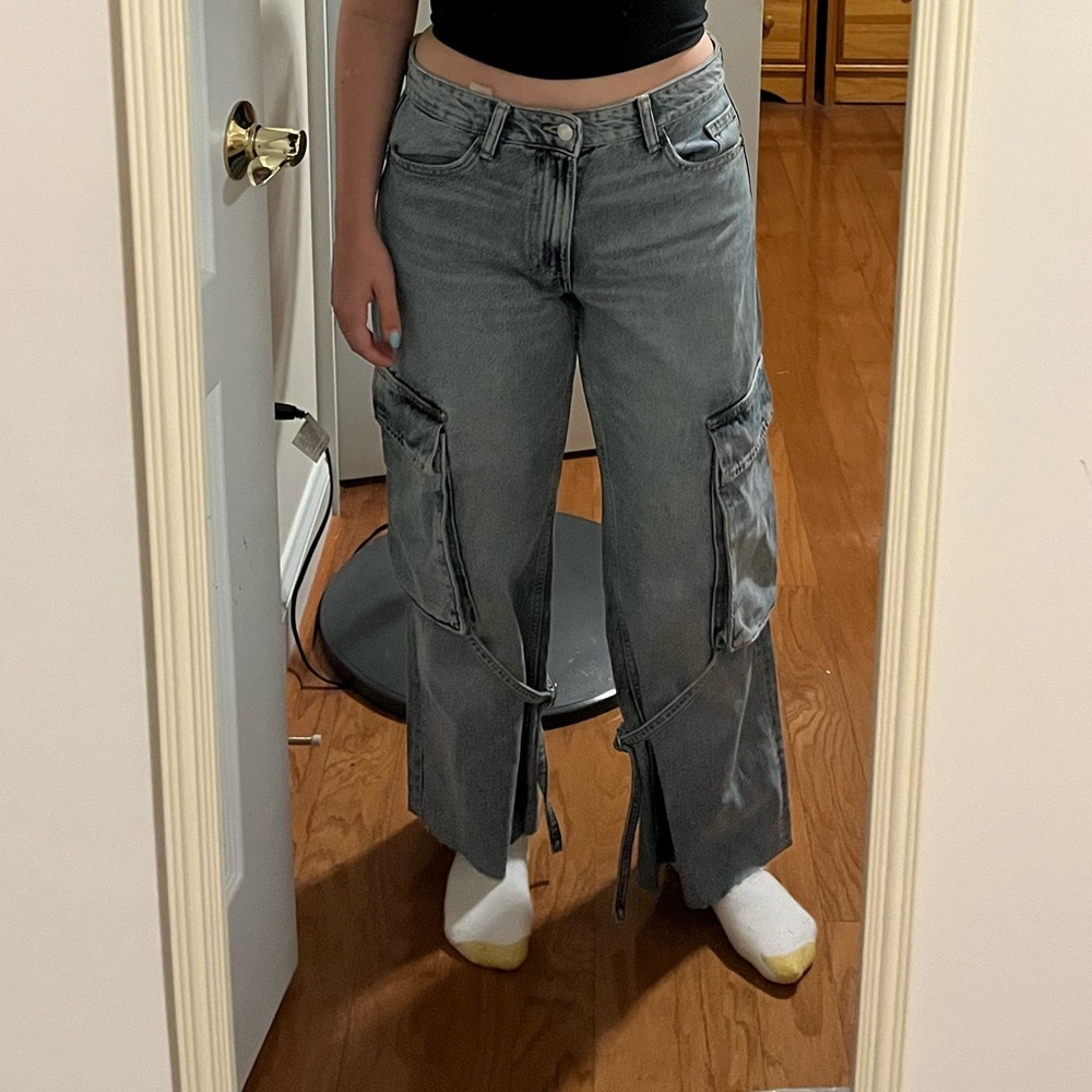 Zara Petite Cargo Jeans with Raw Hem - Picture 2 of 5